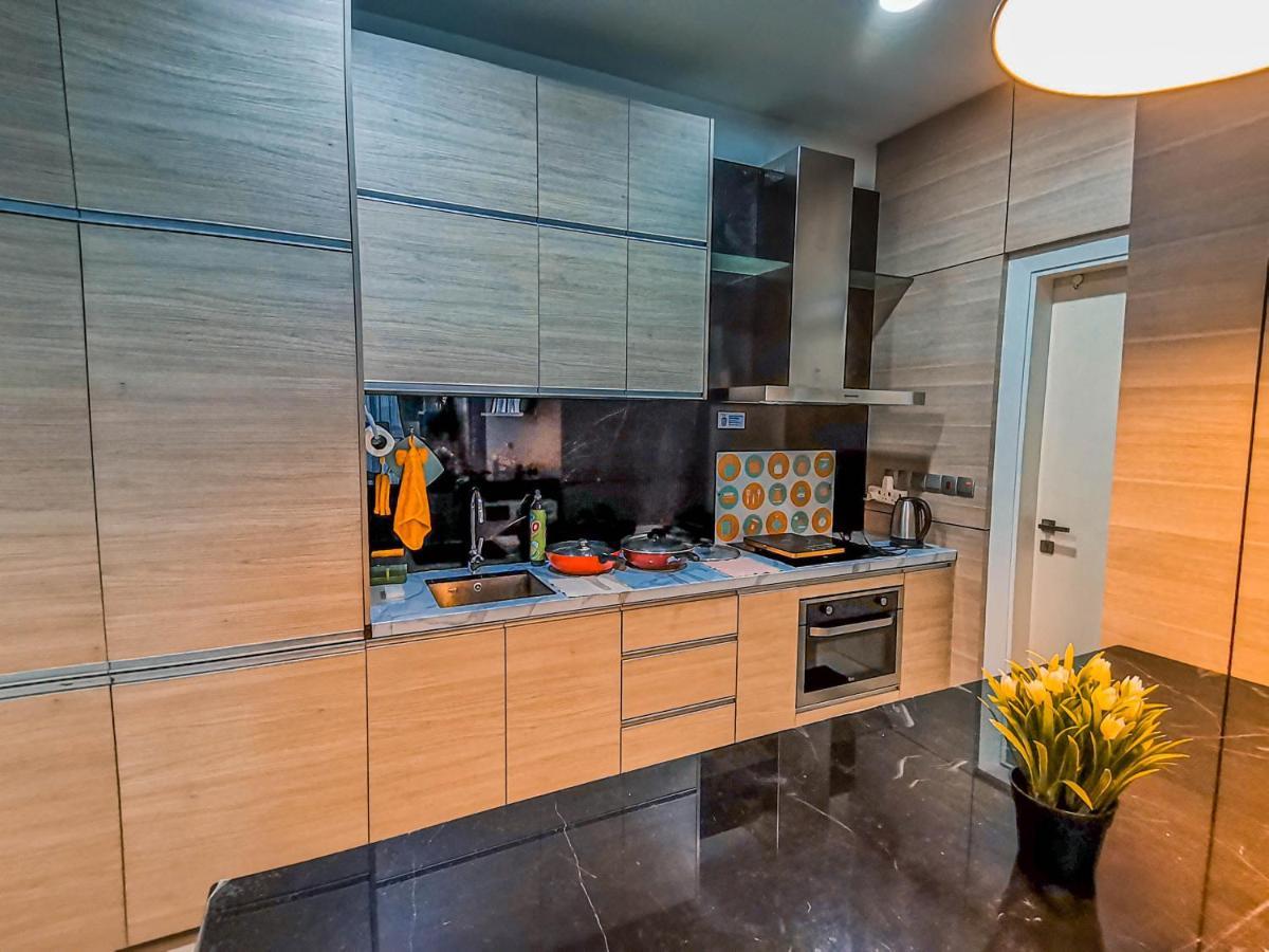 Perfect View Lvl 35 M City 1 To 5 Pax Ampang Near Klcc Zoo Negara Kpj Ampang Puteri Hospital Kuala Lumpur Exterior photo
